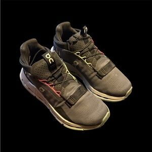 On Cloudtec Speedboard Running Black Sneakers with Pink and Yellow Highlights